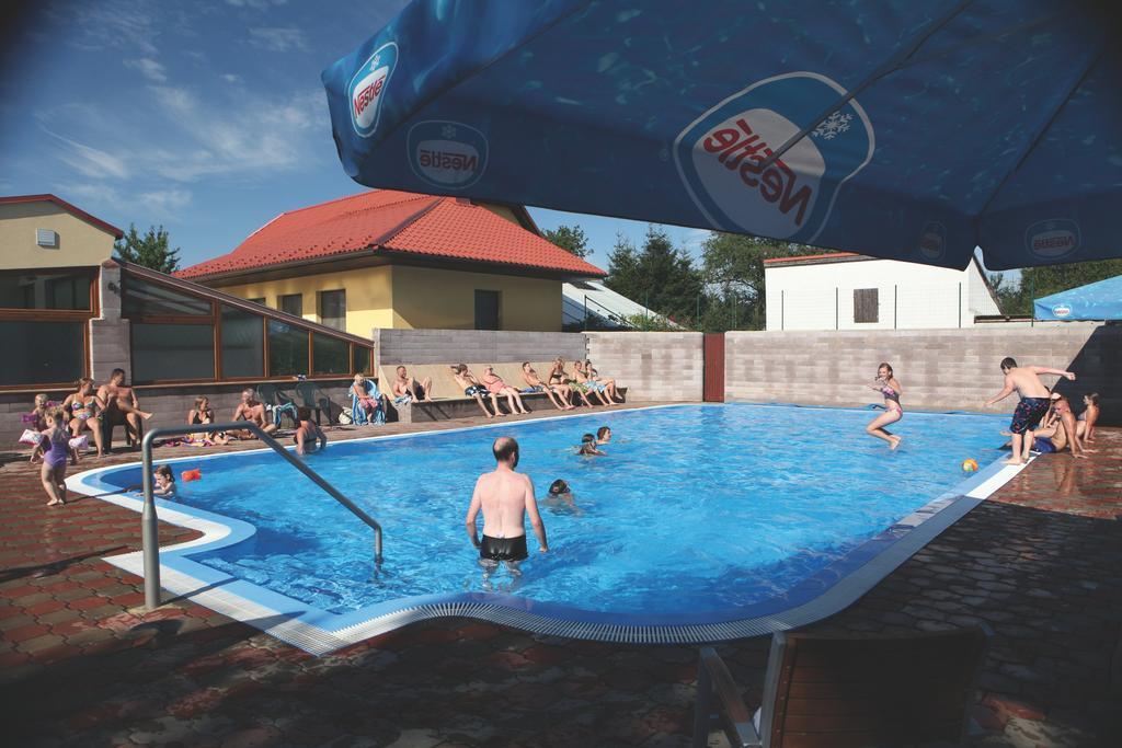 Camping Oase Praha Hotel Zlatníky Eksteriør billede